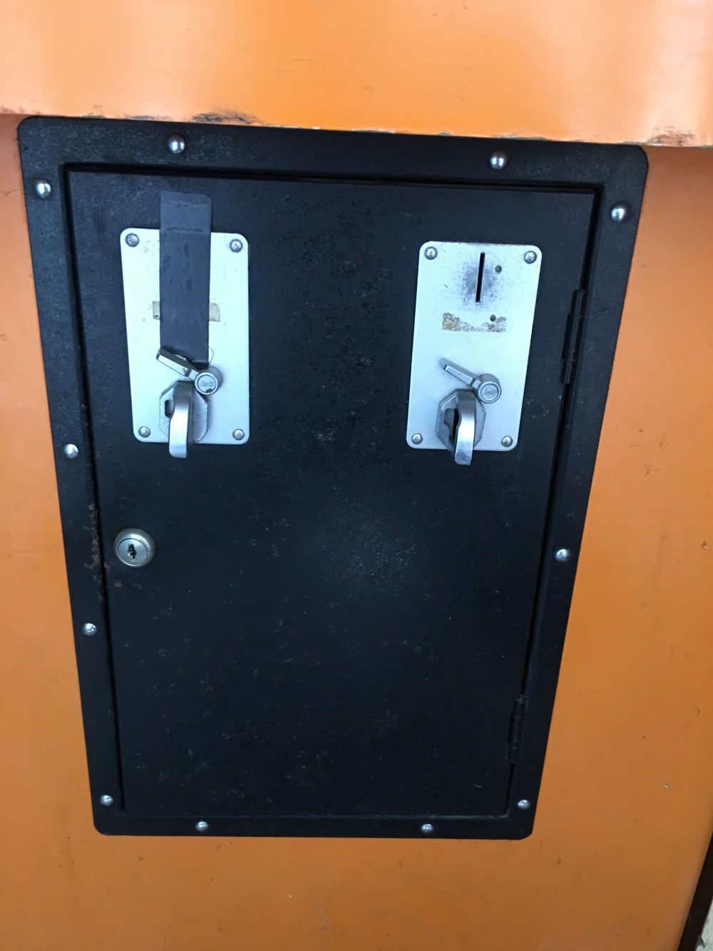 E3DC8B71-C779-4EE0-ACEC-444AFBBBB69D